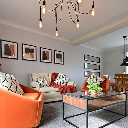 Reduced Rates For Weekly, Monthly And Longer Stays Durham Exteriör bild